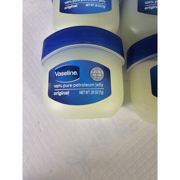 20 Pack Vaseline 100% Pure Petroleum Jelly Original Skin Protectant, 0.25 OZ - Picture 3 of 9
